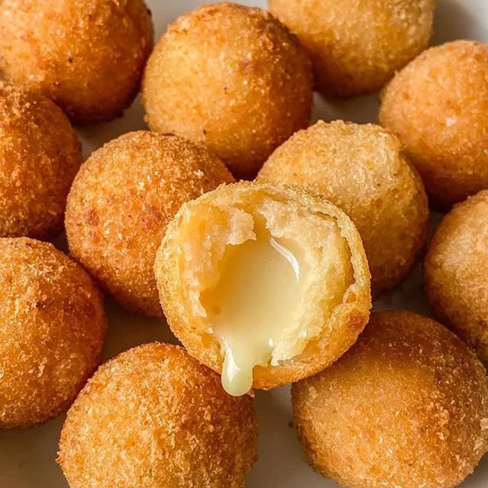 Bolinha de queijo